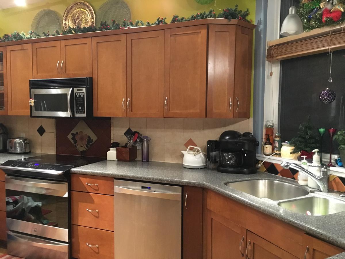 Mabuhay Lakeside Manor Bed & Breakfast Yellowknife Exterior foto