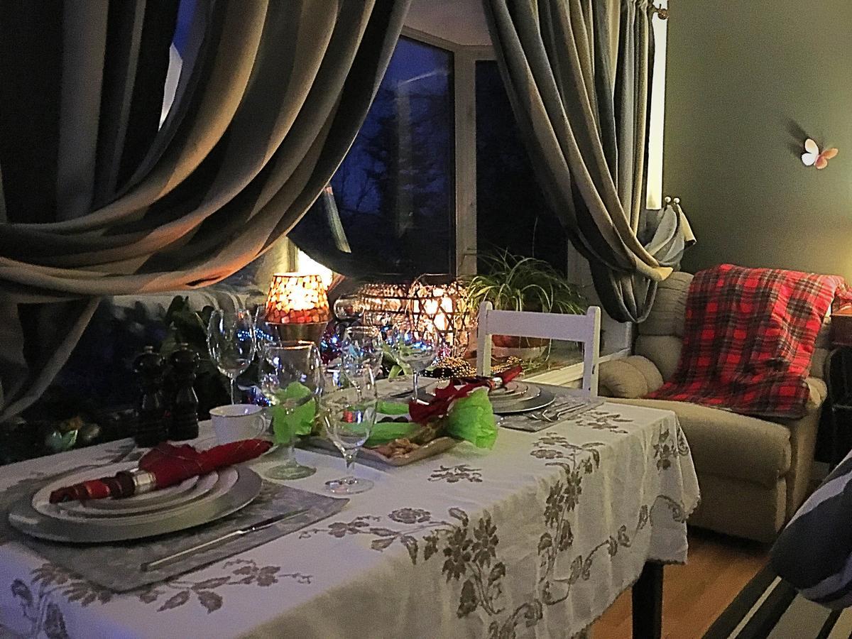 Mabuhay Lakeside Manor Bed & Breakfast Yellowknife Exterior foto