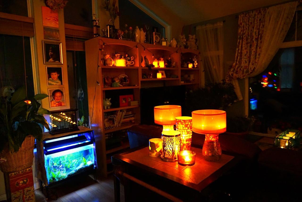 Mabuhay Lakeside Manor Bed & Breakfast Yellowknife Exterior foto